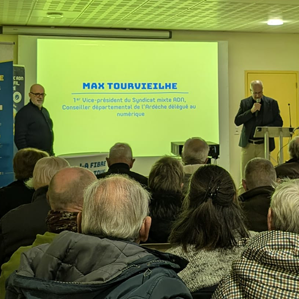 Retour sur la réunion publique d’ouverture commerciale fibre à Sablières !