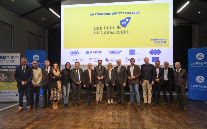 Photo de groupe cap sur le 100% fibre